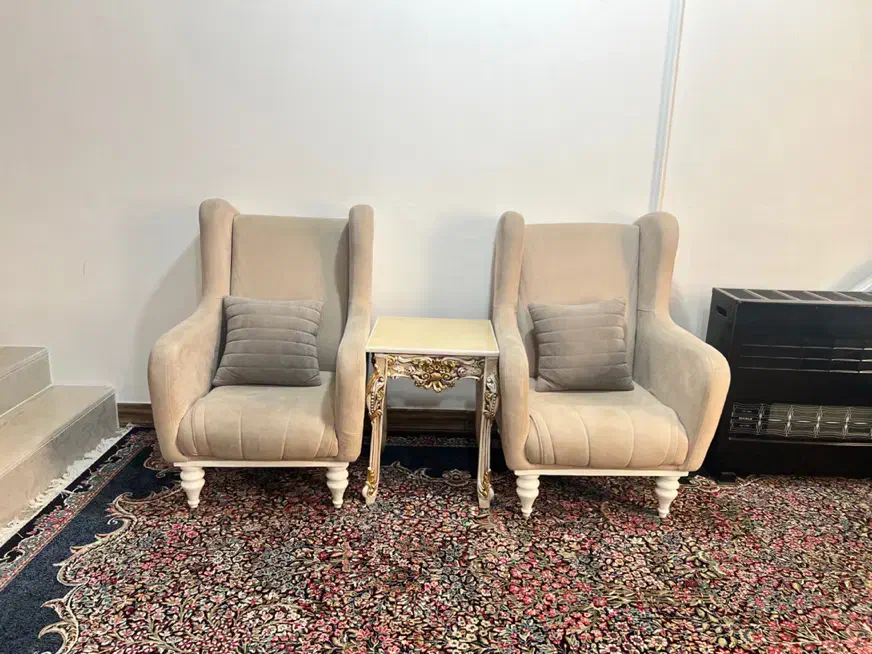 مبل نئوکلاسیک جدید کاملا نو نو|مبلمان خانگی و میز عسلی|سیرجان, |دیوار