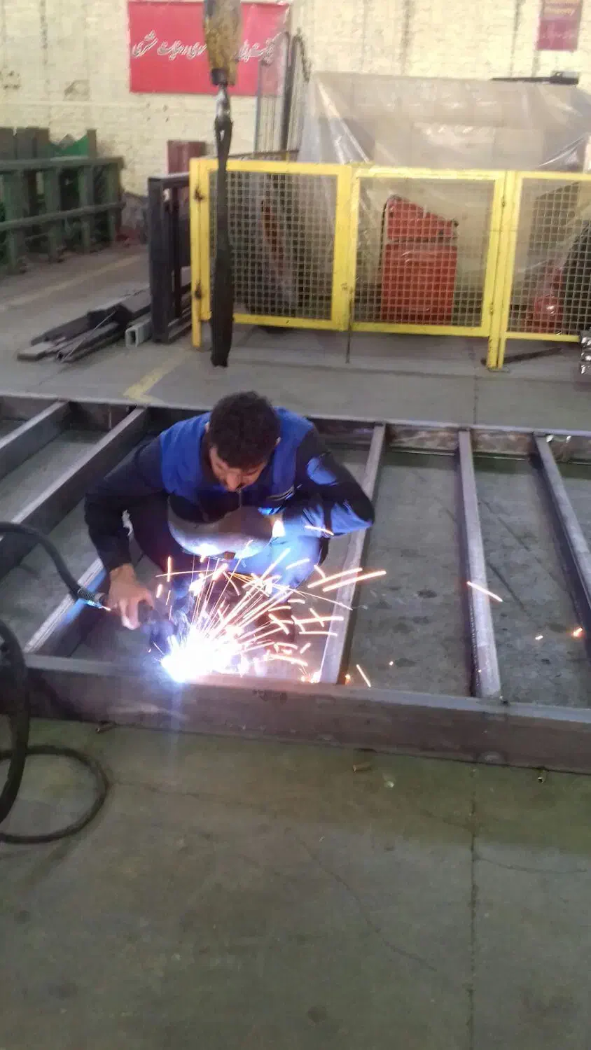 جوشکاری|خدمات پیشه و مهارت|ساوه, |دیوار