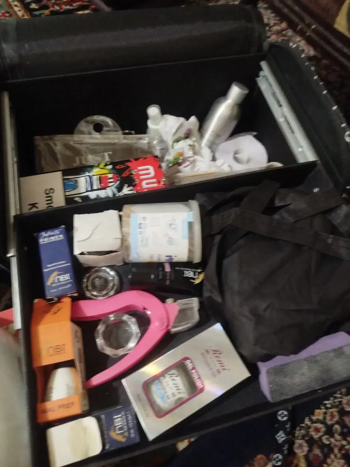 وسایل کاشت ناخن|آرایشی، بهداشتی، درمانی|کرمان, |دیوار