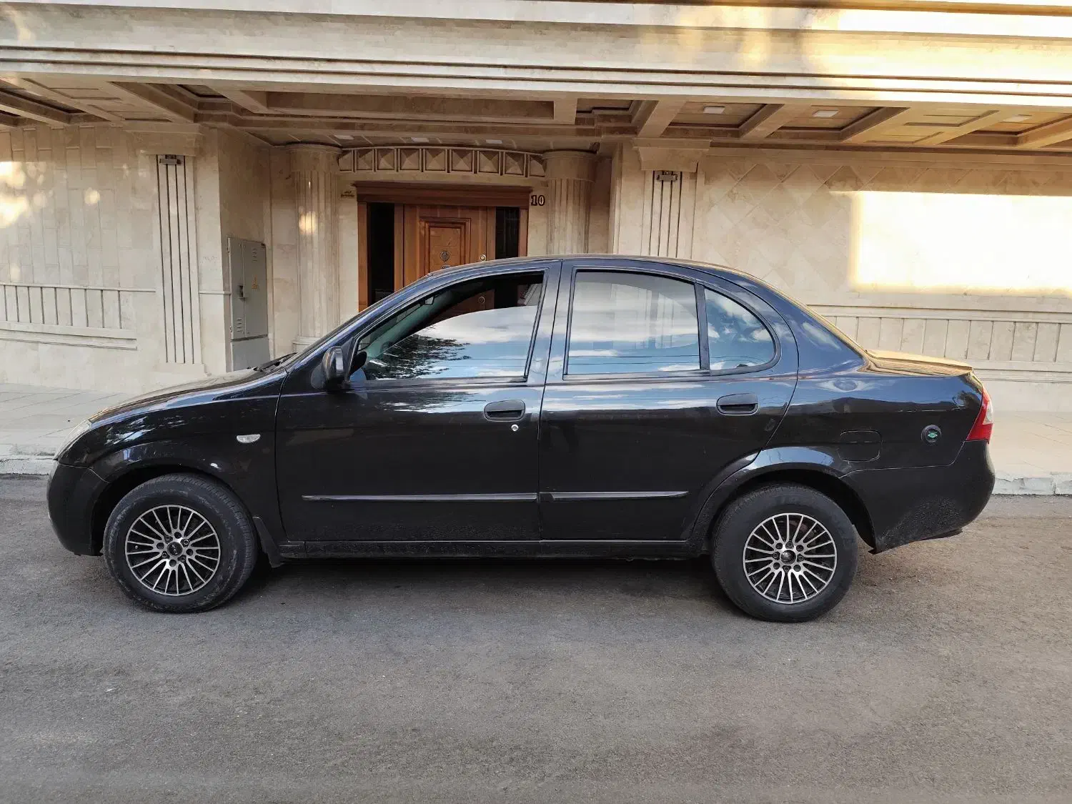 تیبا ۱ مدل ۹۵ مشکی|خودرو سواری و وانت|ارومیه, |دیوار