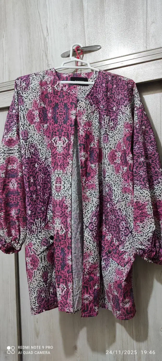 مانتو ولباس|لباس|قدس, شهرقدس|دیوار