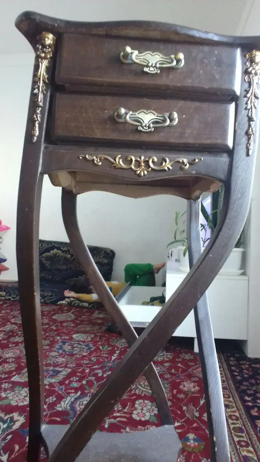 میز تلفن|میز تلفن|ماکو, |دیوار