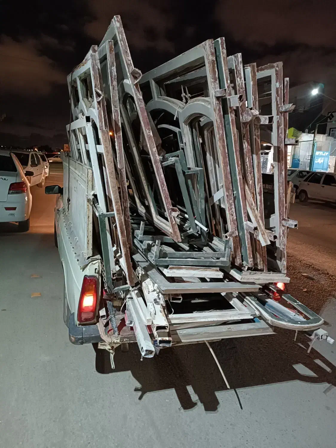 فروش خرید ضایعات آهن آلومینیوم مس برنج درپنجره|عمده‌فروشی|مشهد, دانشجو|دیوار