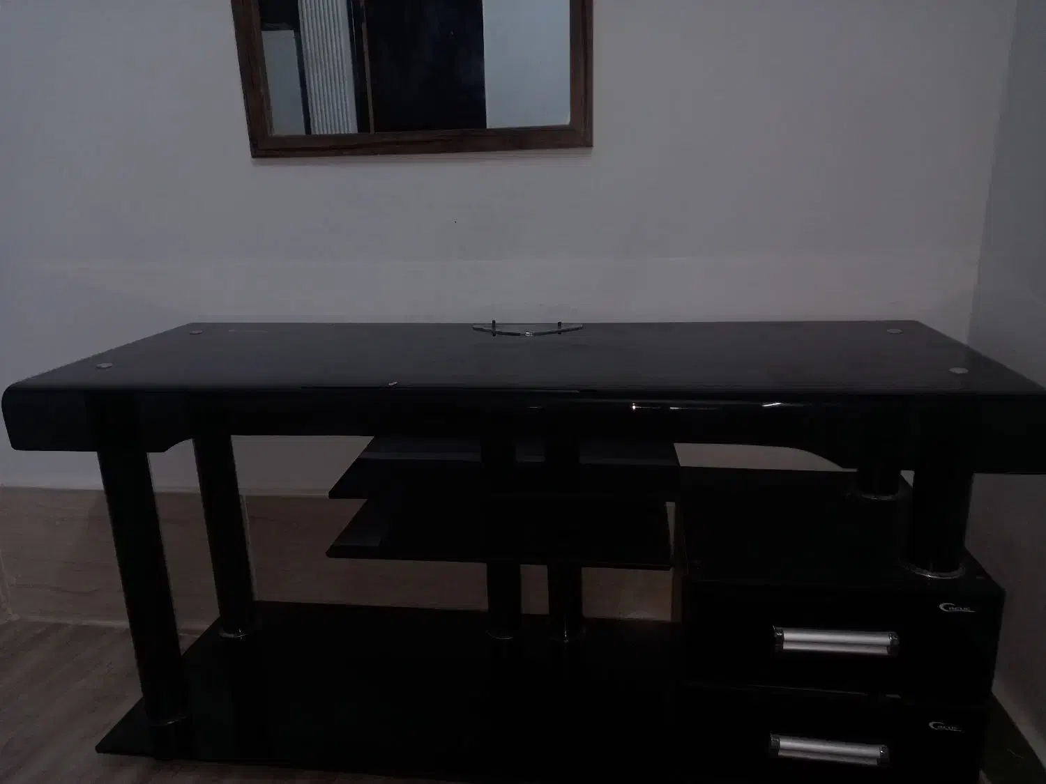 میز تلوزیون|میز تلویزیون|نیشابور, شهرک اندیشه|دیوار