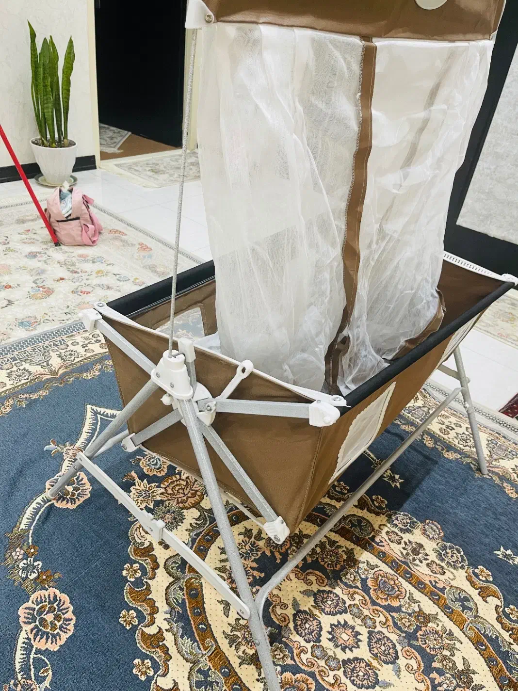 تخت وگهواره نوزاد|اسباب و اثاث بچه|کاشان, سه راه پرورشگاه|دیوار