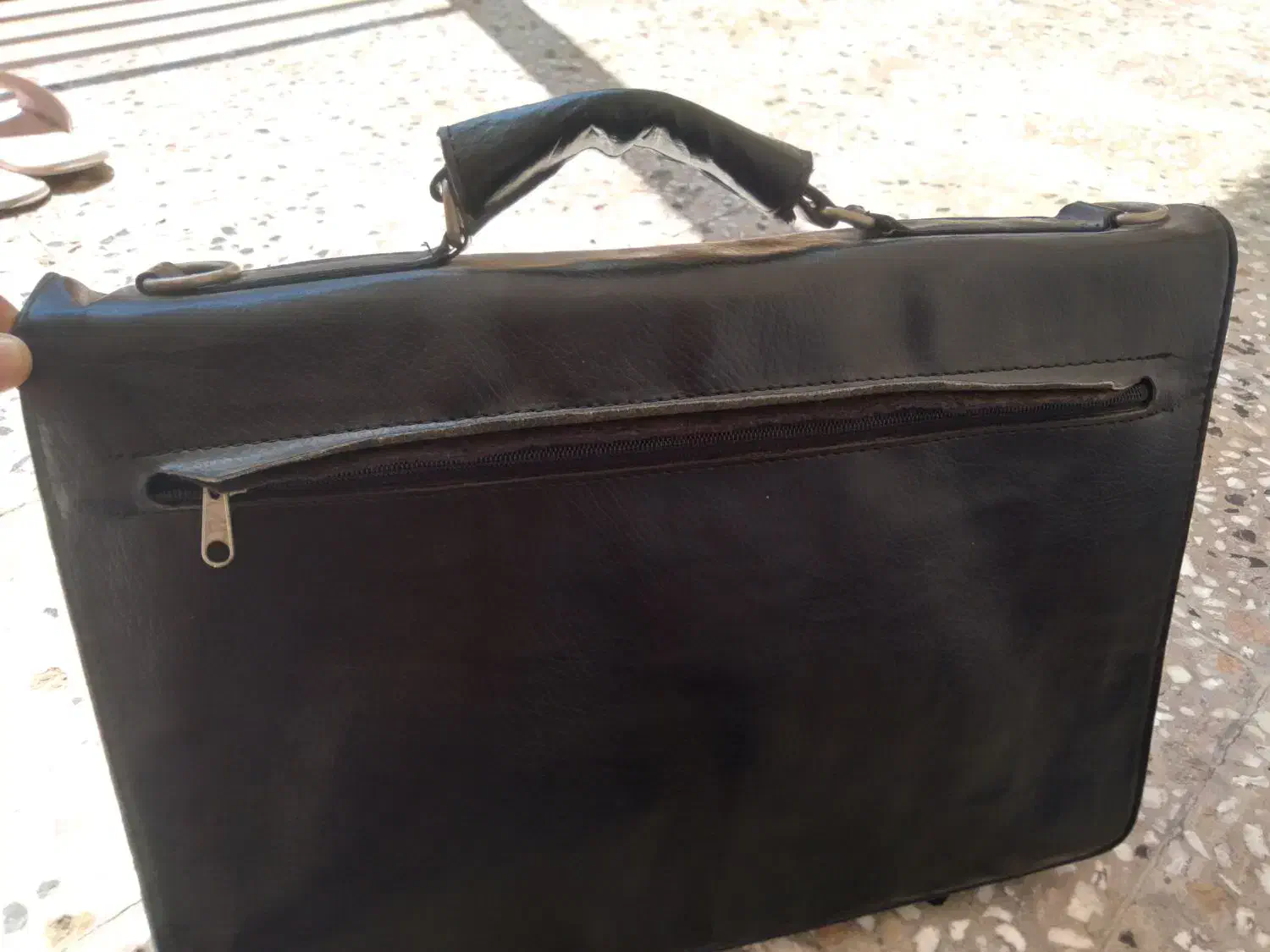 چندتاکیف|کیف، کفش، کمربند|بجنورد, |دیوار