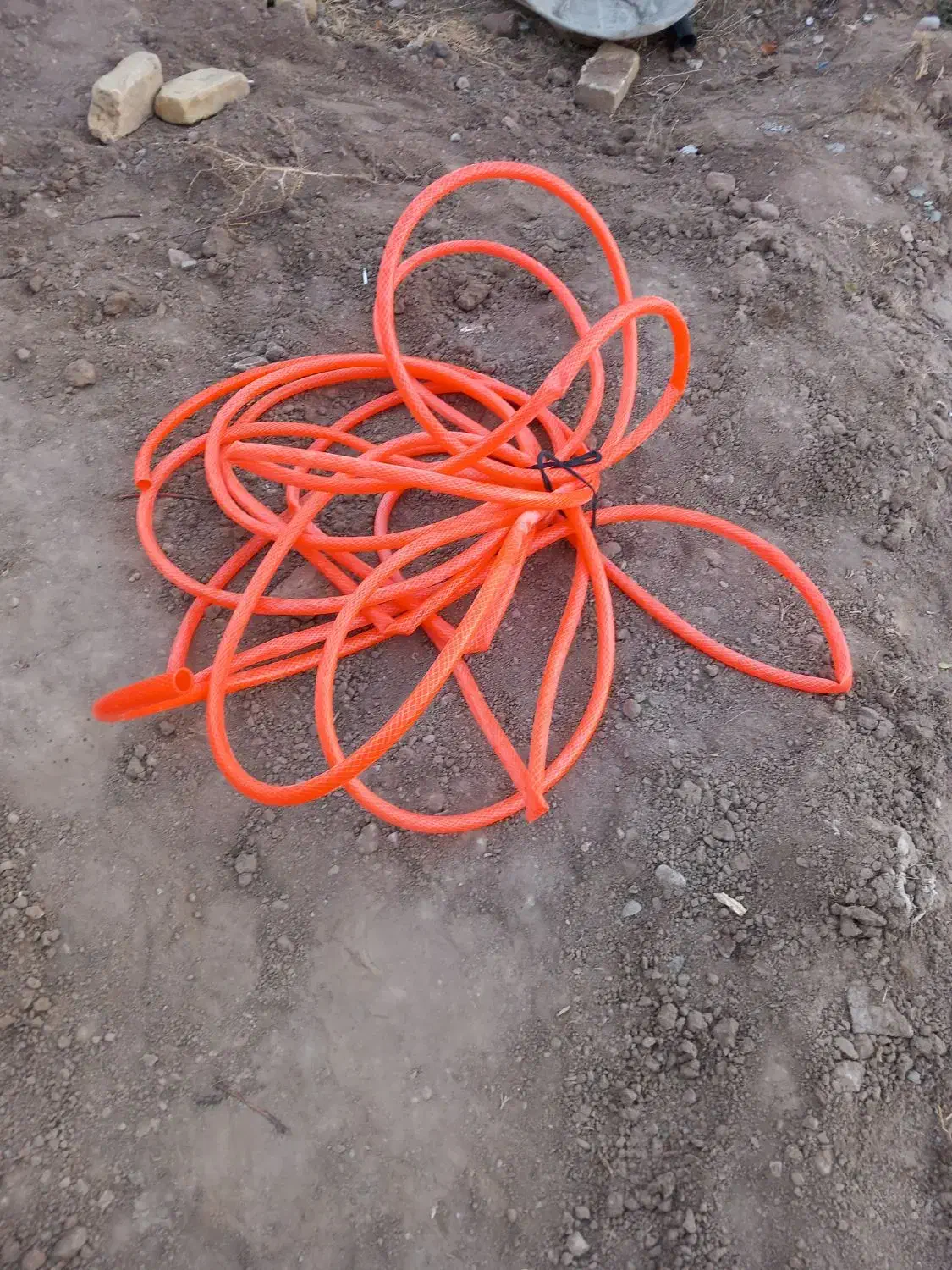 شلنگه یک دوم به متراژ ۱۹متر|مصالح و تجهیزات ساختمان|مرند, |دیوار