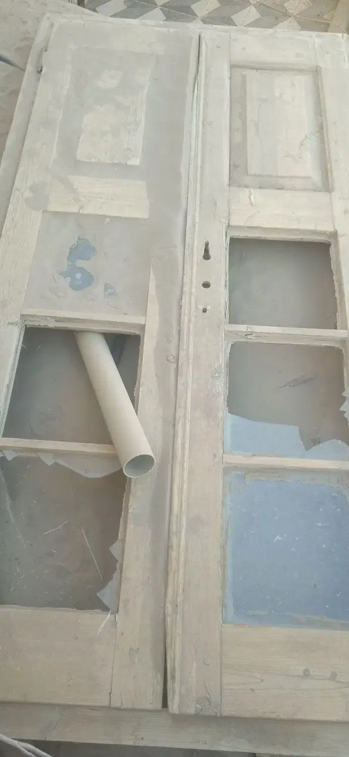 درب چوبی قدیمی|مصالح و تجهیزات ساختمان|زهک, |دیوار