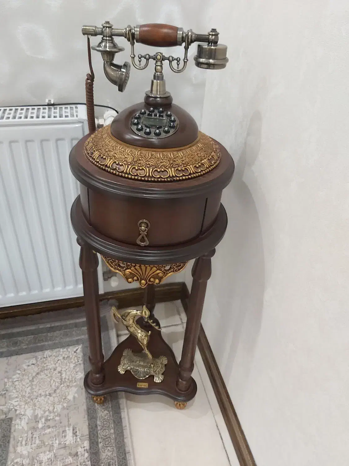 تلفن کنار سالنی نو برند والتر|میز تلفن|کرج, شاهینویلا|دیوار