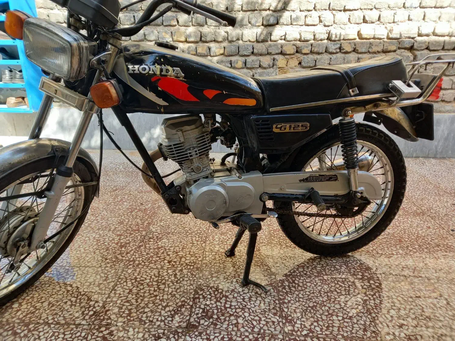 موتور هندا ۱۲۵ مدل ۸۴|موتورسیکلت|قم, وادی السلام|دیوار