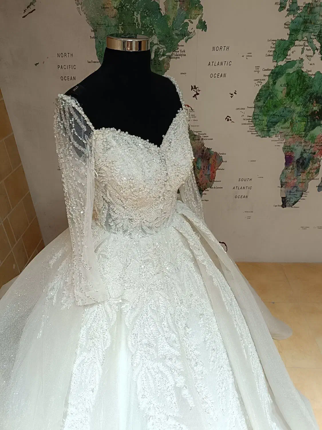 لباس عروس شاین|لباس|شیراز, خلدبرین|دیوار