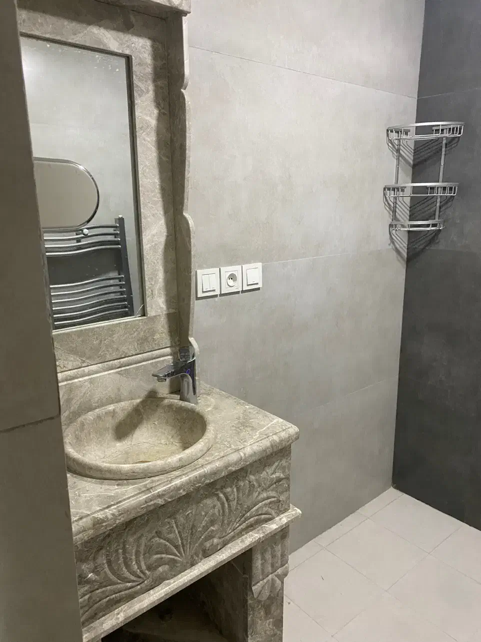 سعادت آباد بلوار۲۴ متری ۱۵۰ متر /غربیها