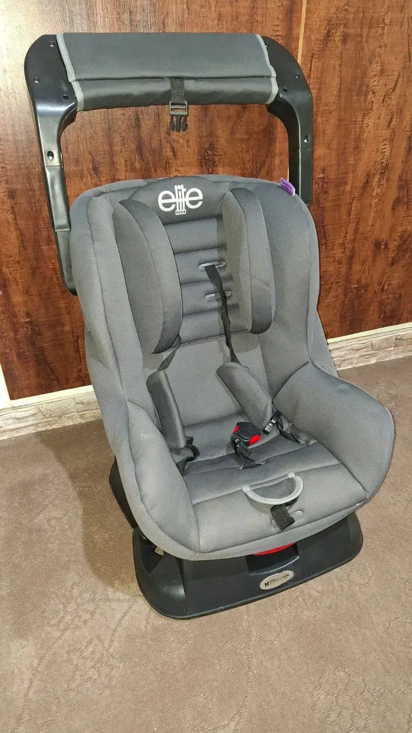 فروش صندلی ماشین کاملا نو و تمیز|تخت و صندلی بچه|همایجان, |دیوار