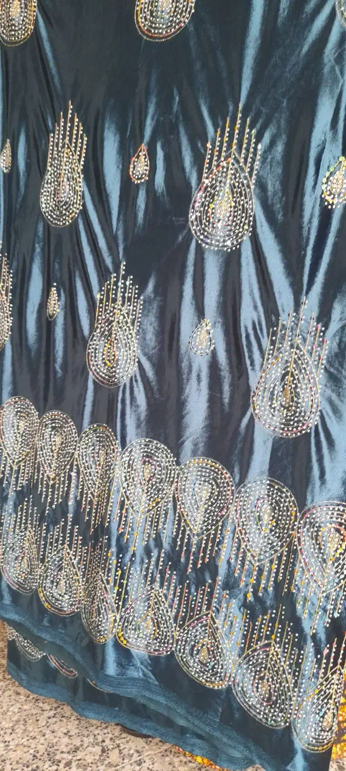 با سلام پارچه مخمل الماس کاری بفروش میرسد|لباس|شوشتر, |دیوار