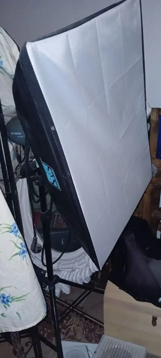 لوازم اتلیه اکسسوری تزئینی کمد فلاش سه پایه مبل|دوربین عکاسی و فیلمبرداری|رفسنجان, |دیوار