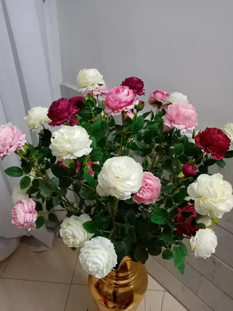 گلدان با گل های مصنوعی خارجی|گل مصنوعی|ورامین, ورامین|دیوار