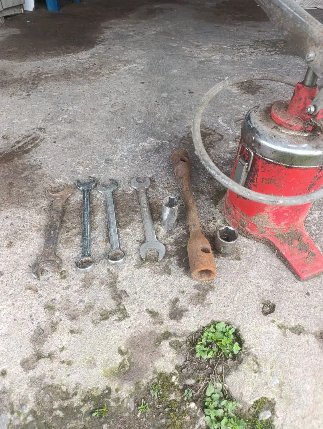 آچارماشین سنگین وگیریس پمپ|ابزارآلات|لشت نشا, |دیوار