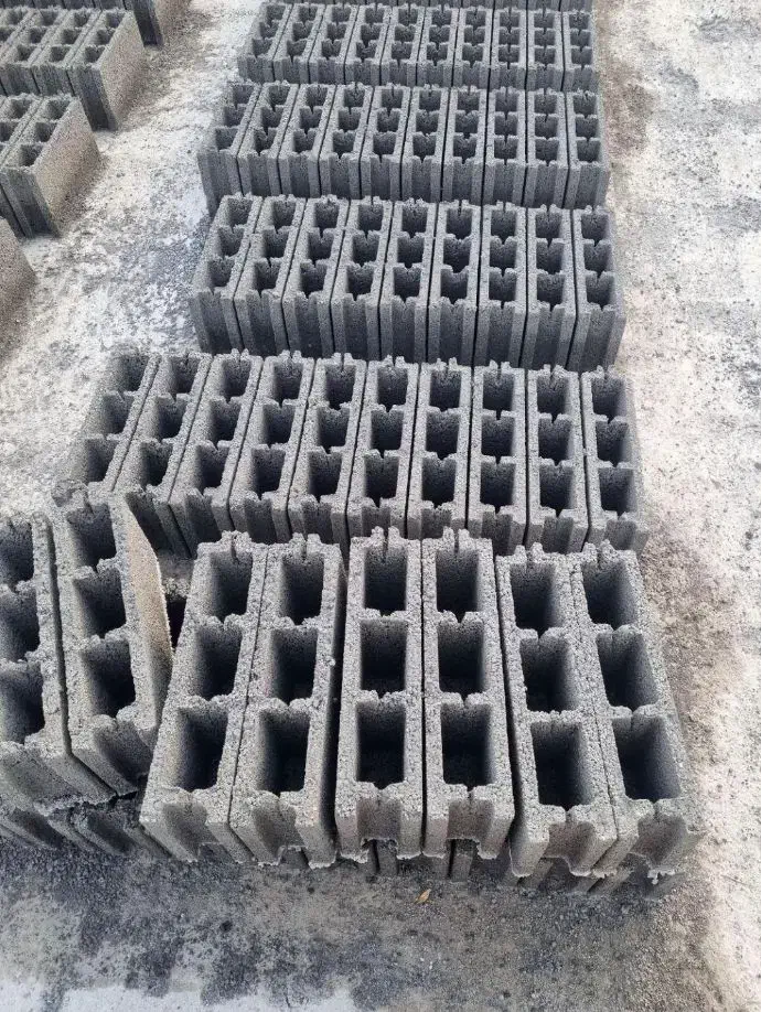 استاد کار بلوک زن|استخدام صنعتی، فنی، مهندسی|کرمانشاه, |دیوار