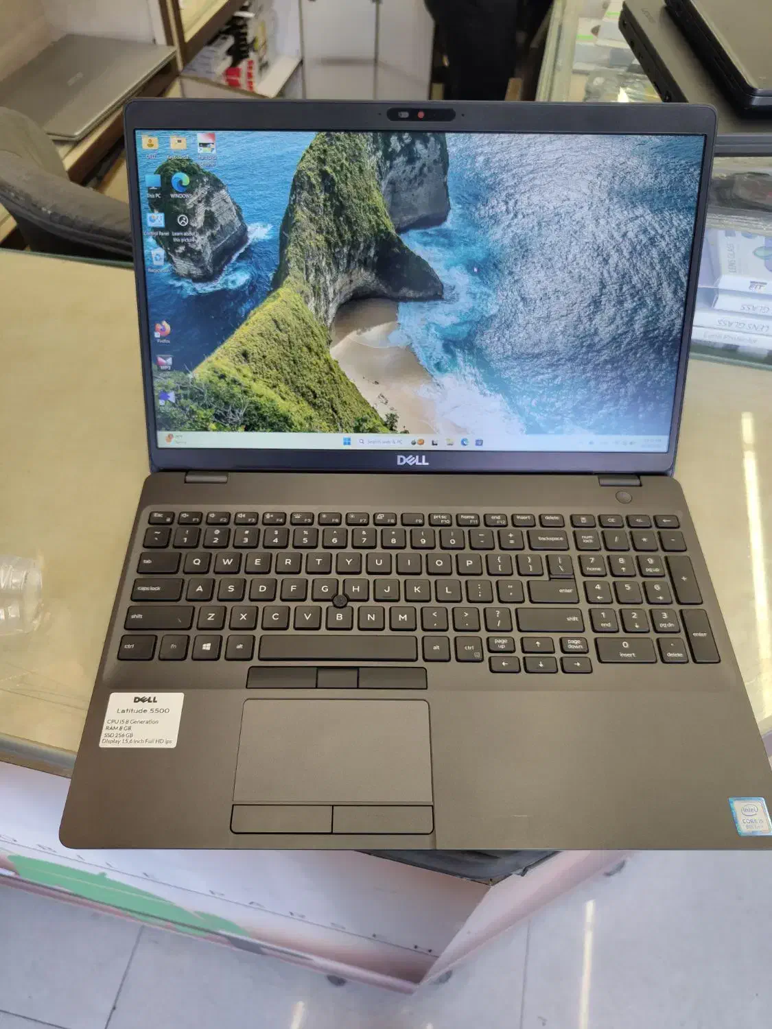 لبتاب استوک|رایانه همراه|شیراز, سینما سعدی|دیوار