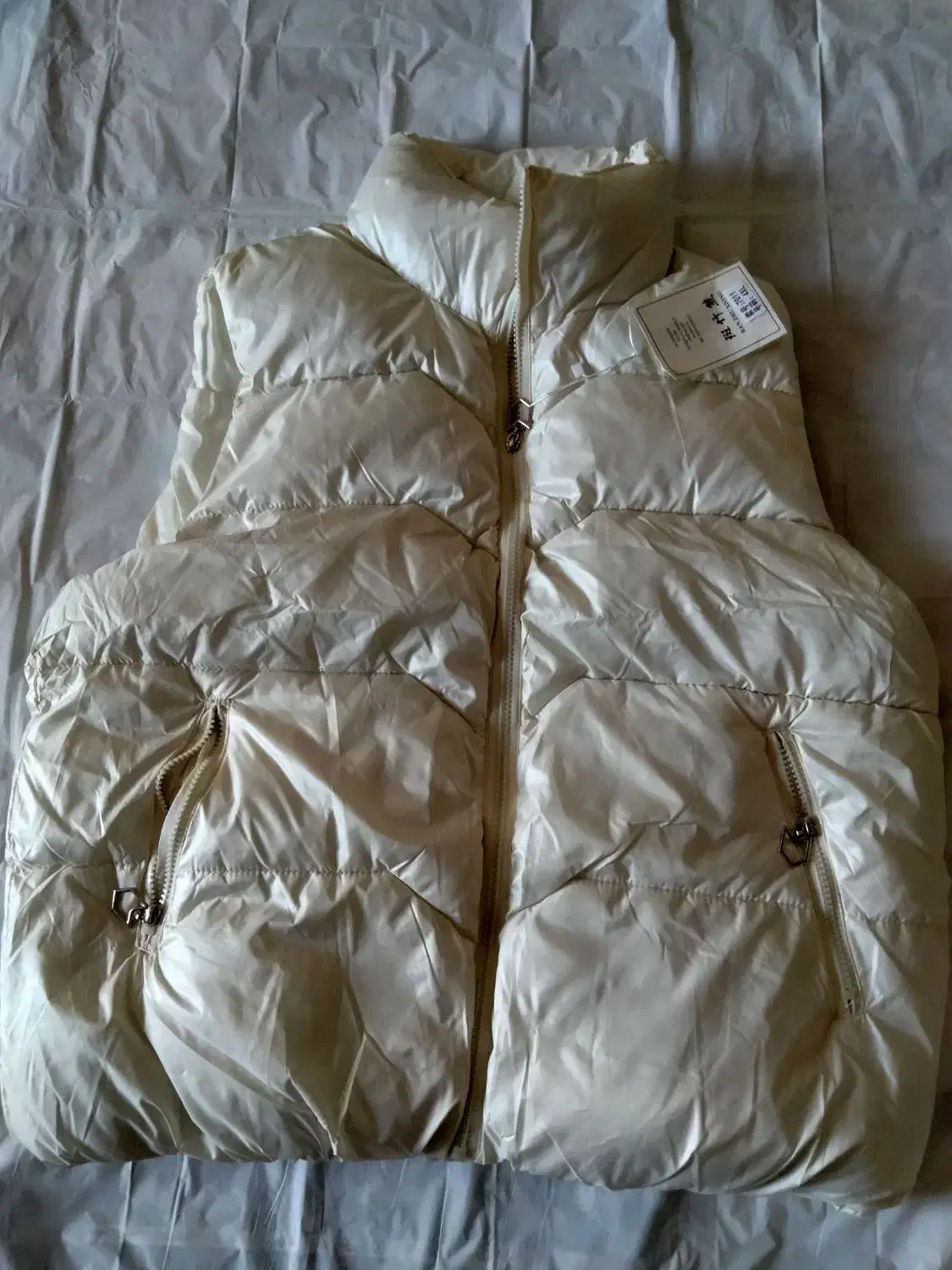 پافر زنانه وارداتی ۳۰۰ گرم پشم شیشه|لباس|اشنویه, |دیوار