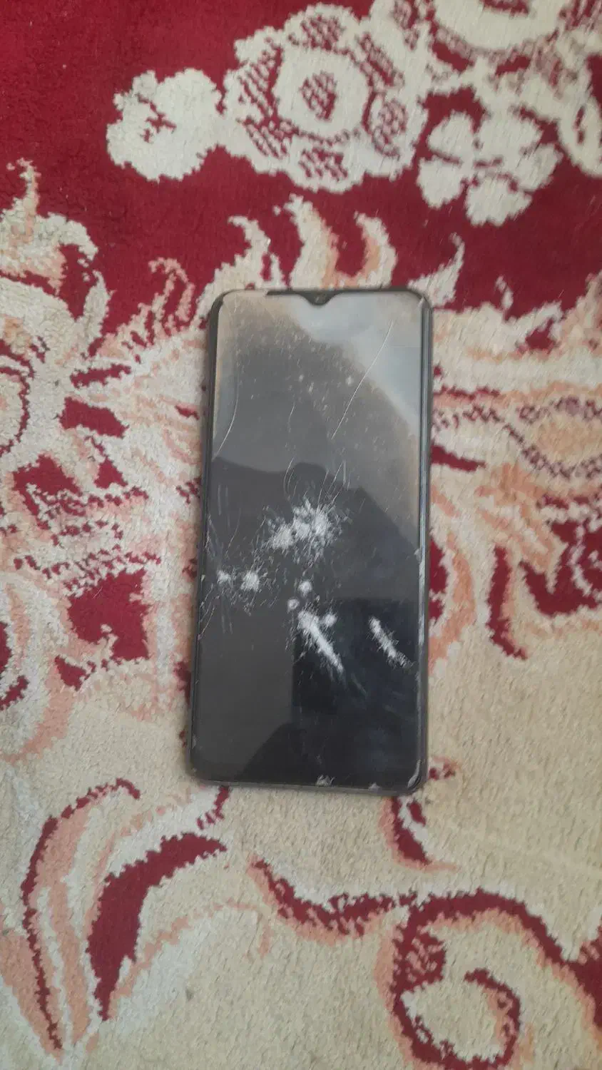 پیدا شده|اشیا|قائن, |دیوار