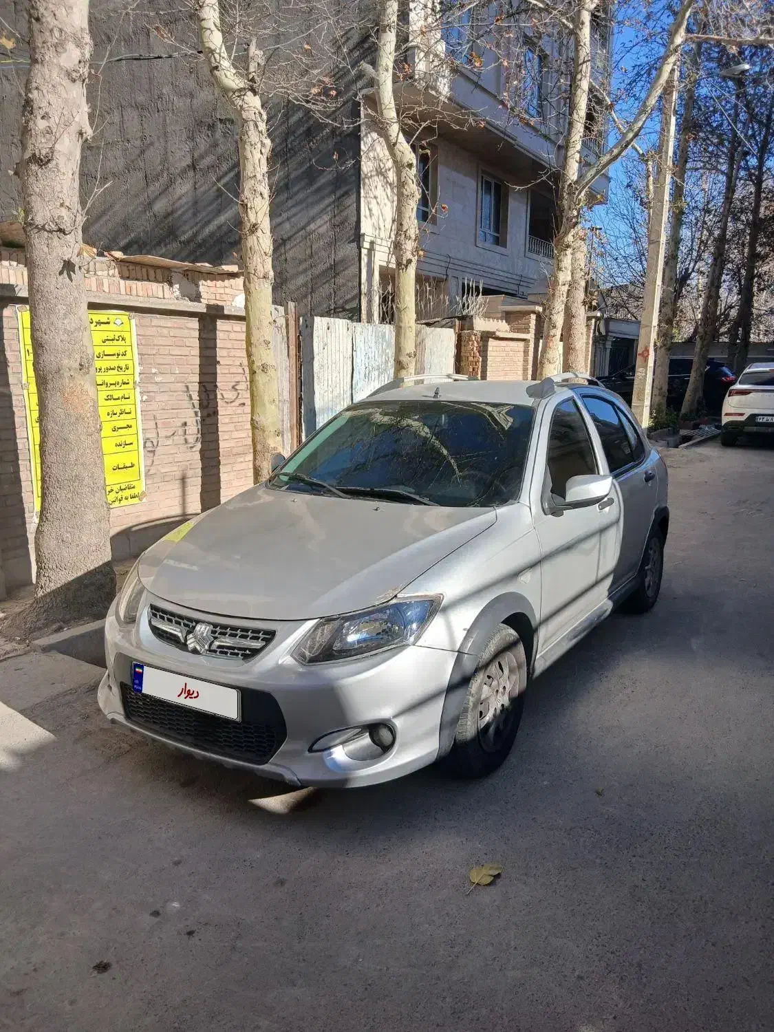 کوئیک نقره ای ۴۰۱ کم کار|خودرو سواری و وانت|گرمدره, |دیوار