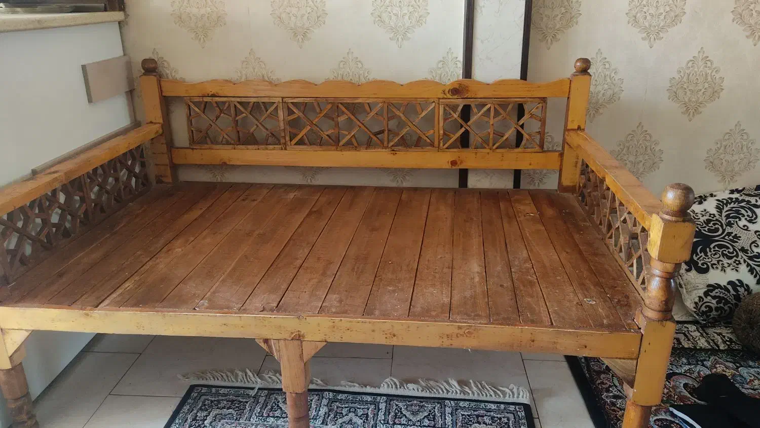 تخت سنتی|مبلمان خانگی و میز عسلی|پاکدشت, پاکدشت (مامازند)|دیوار