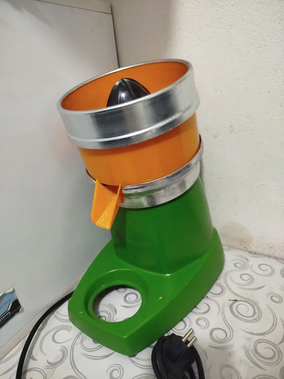 آب پرتقال گیری|آبمیوه‌گیر و آب‌مرکبات‌گیر|سبزوار, پیروزی|دیوار