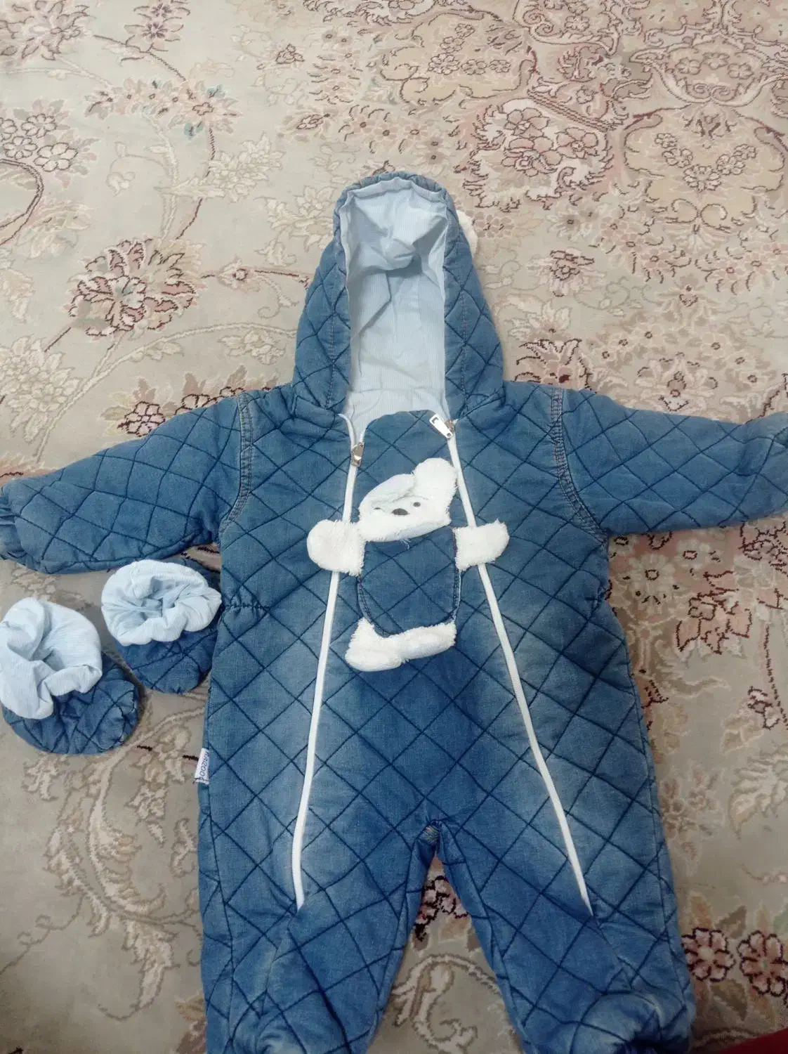 سرهمی لی سالم در حد نو دوتا زیپ سالم|کفش و لباس بچه|مشهد, بالا خیابان|دیوار