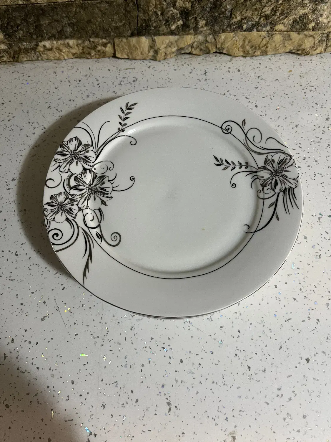 چند مدل بشقاب|ظروف سرو و پذیرایی|تهران, اتابک|دیوار