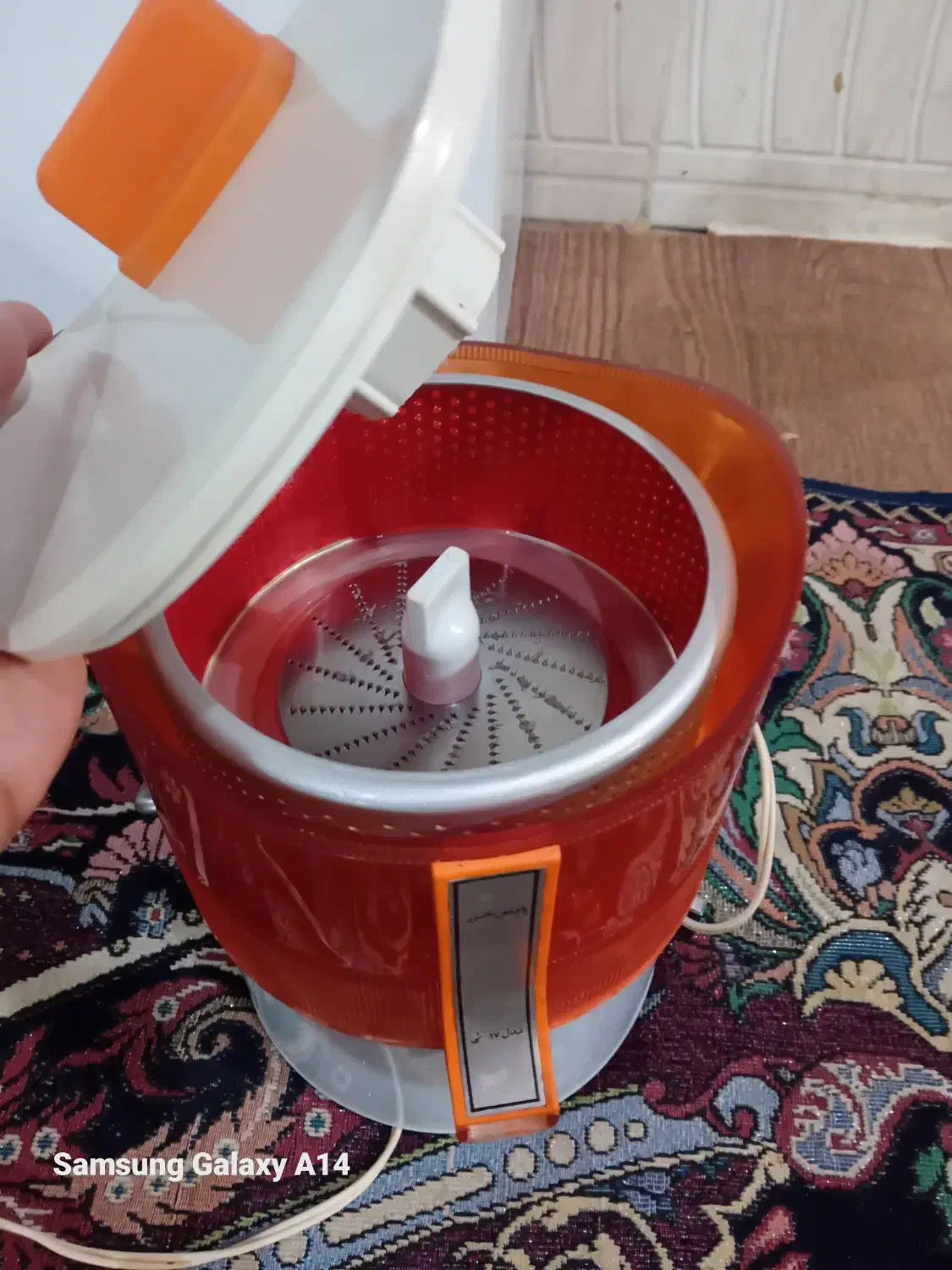 آبمیوه گیری عتیقه سالم به شرط  پول لازم|آبمیوه‌گیر و آب‌مرکبات‌گیر|بندر ترکمن, |دیوار