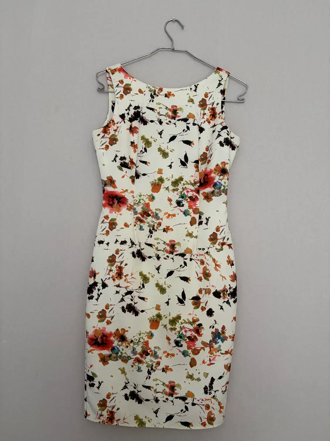 پیراهن مجلسی|لباس|تهران, فلسطین (میدان انقلاب)|دیوار