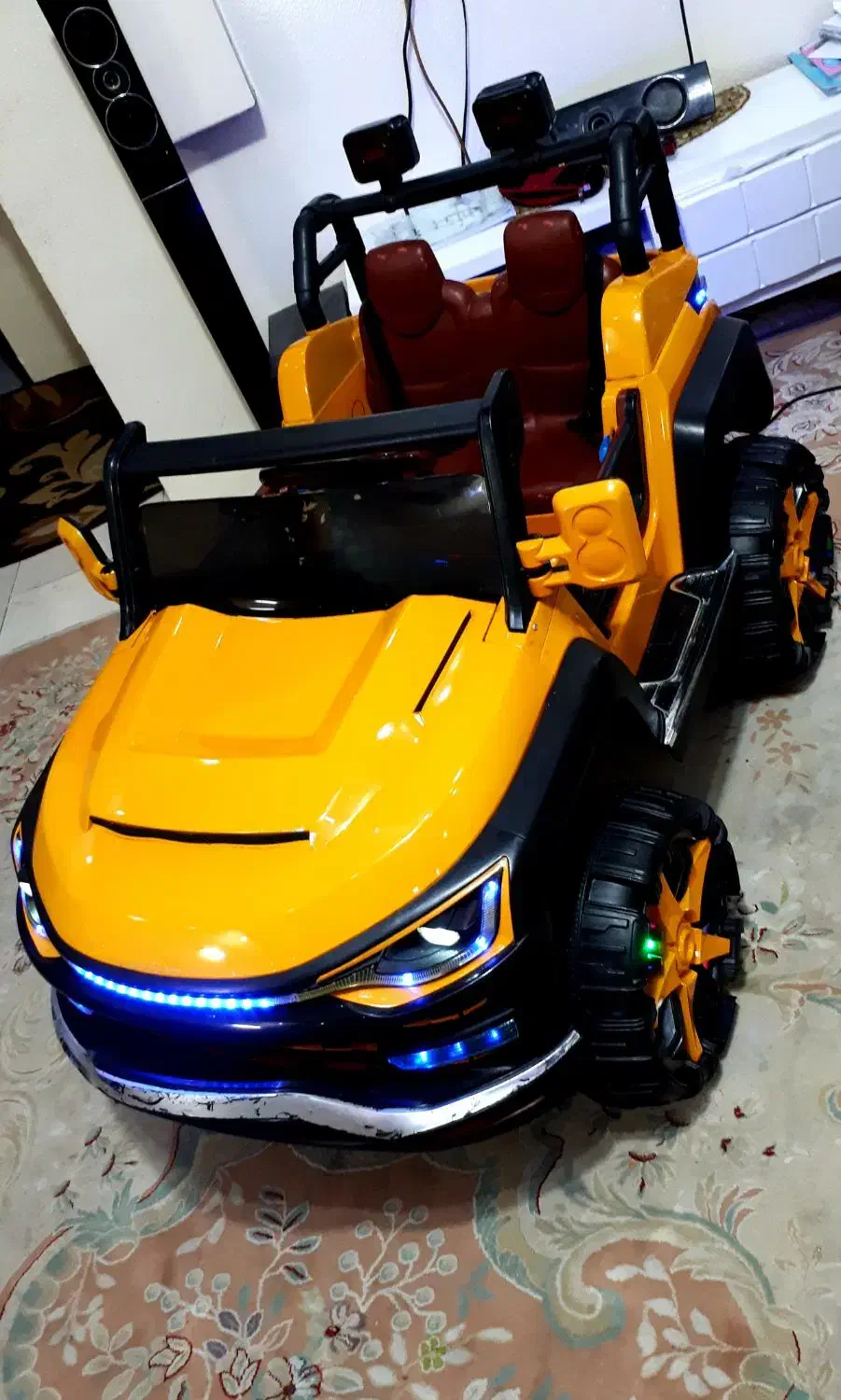 ماشین شارژی۴موتوره درهابرقی۲نفره نو باتری آکبند|اسباب‌‌بازی|تهران, نیروی هوایی (پیروزی)|دیوار