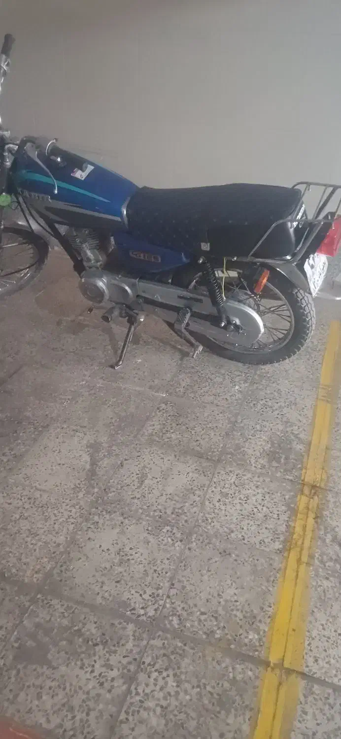 هوندا ۸۳مزایده|موتورسیکلت|اصفهان, شهرک کاوه|دیوار