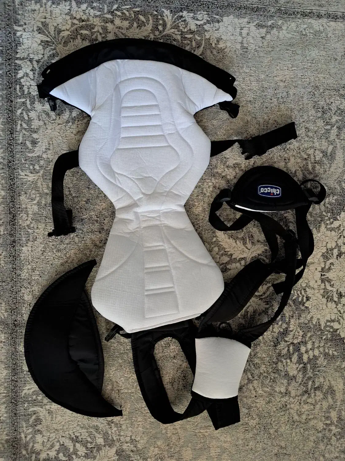 آغوشی چیکو|اسباب و اثاث بچه|سیرجان, |دیوار