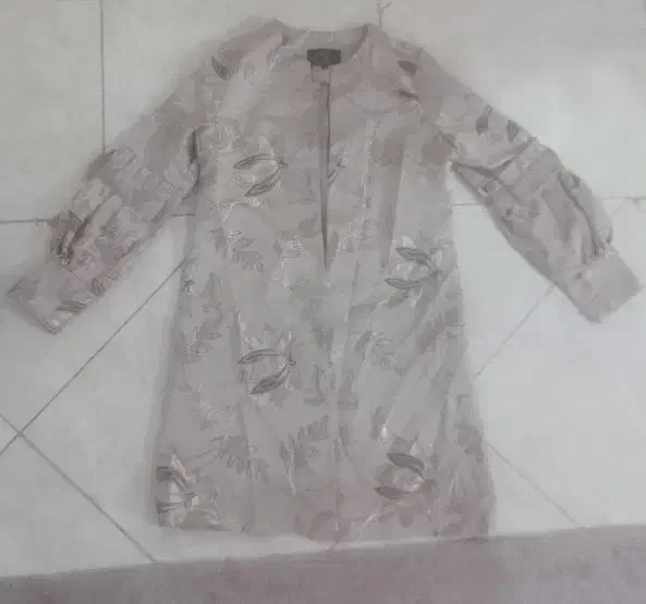 حراج چند عدد پالتو و مانتو مزونی  زیر قیمت بازار|لباس|شوشتر, |دیوار