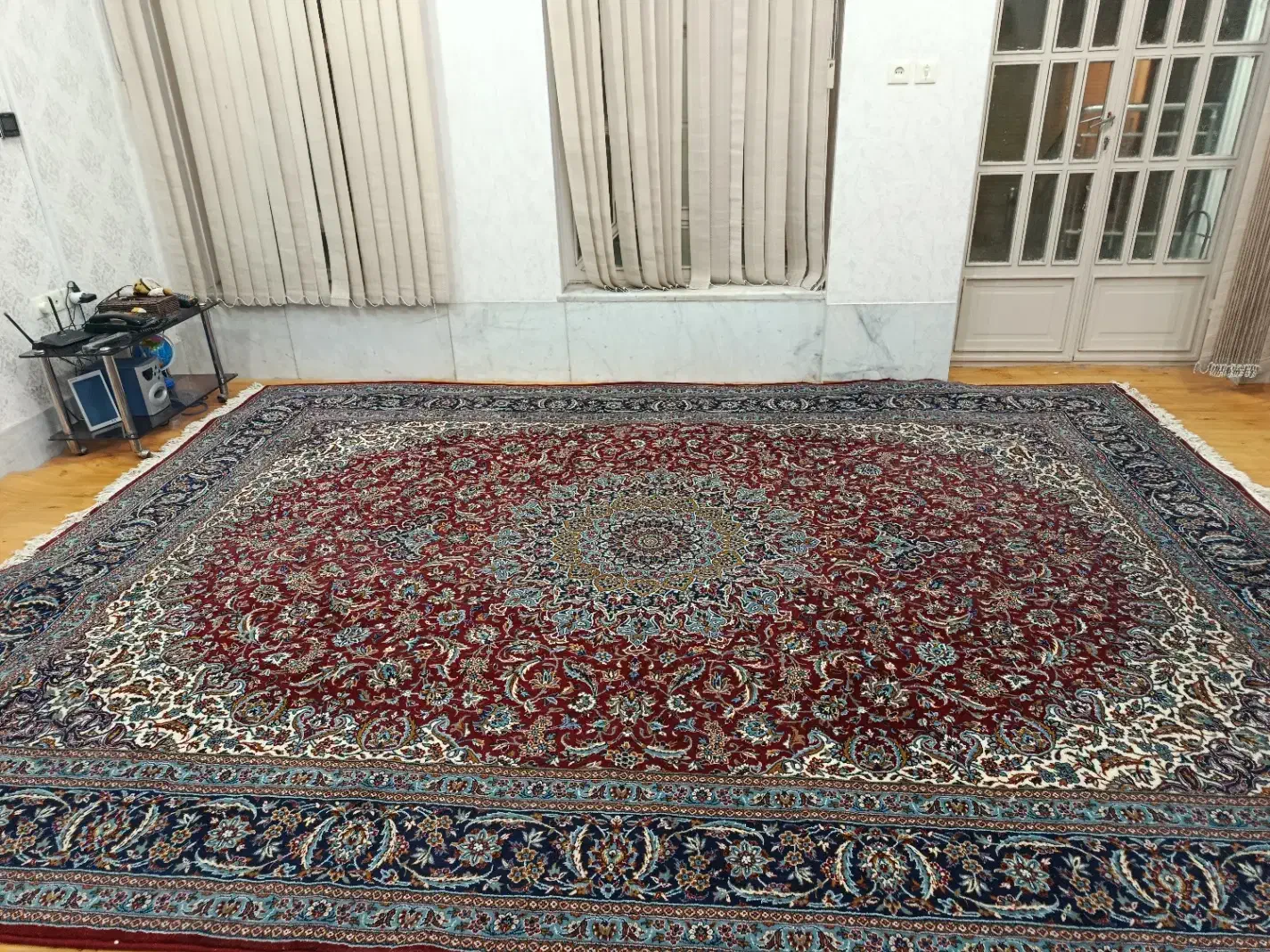 قالی 12 متری|فرش|شهرضا, |دیوار