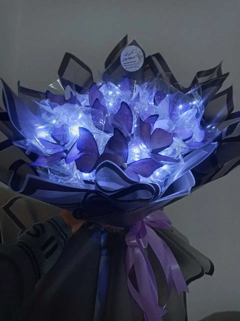 دسته گل پروانه (هدیه)|گل مصنوعی|شیروان (خراسان), |دیوار