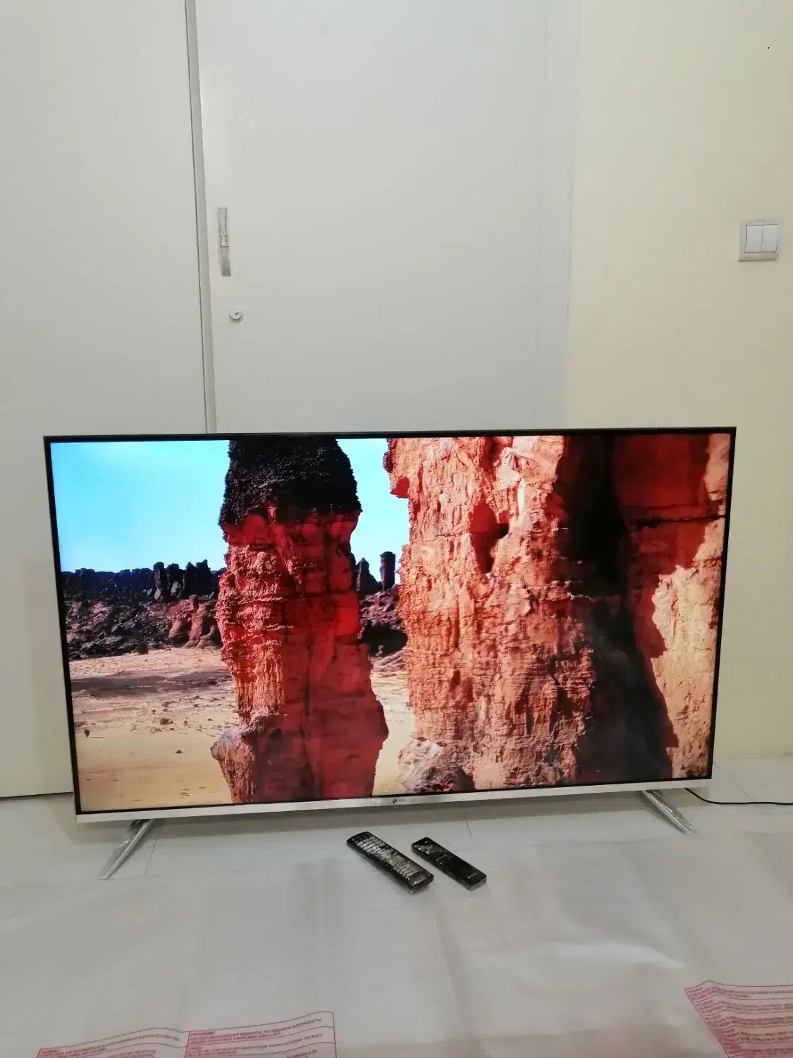 ال ای دی 55 اینچ اسنوا فوق هوشمند 4k در حد آک|تلویزیون و پروژکتور|مشهد, اقبال|دیوار