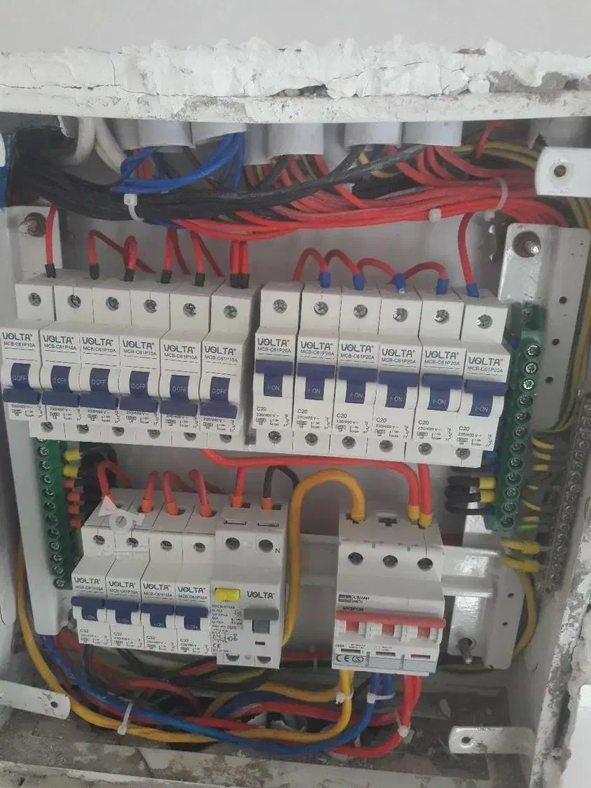 خدمات برق وسیمکشی ساختمان|خدمات پیشه و مهارت|ایرانشهر, |دیوار