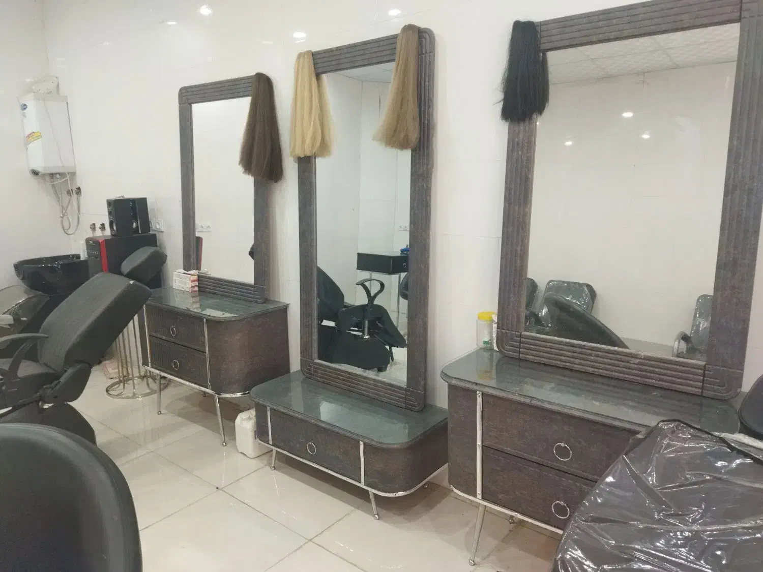 وسایل آرایشگاهی|آرایشگاه و سالنهای زیبایی|یاسوج, |دیوار