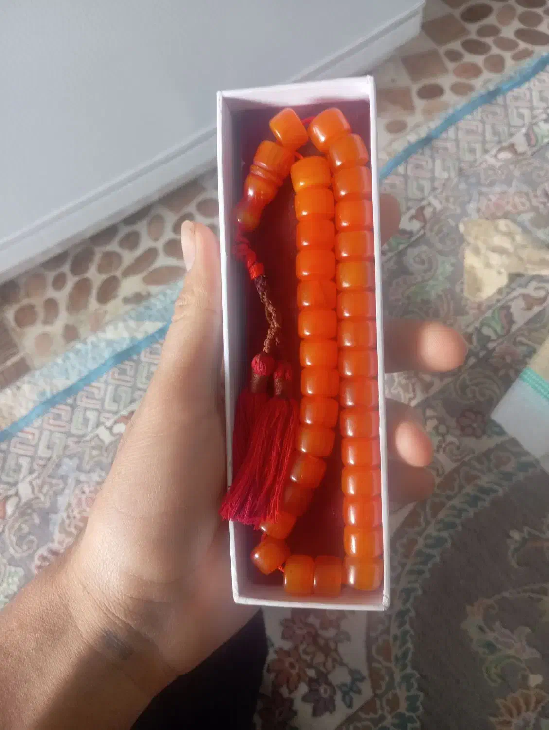 تسبیح کهربا|کلکسیون اشیاء عتیقه|نقده, |دیوار