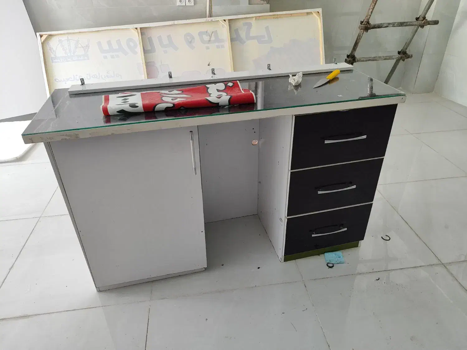 فروش فوری دکور کبابی بیرون بر زیر قیمت|کافیشاپ و رستوران|زرقان, |دیوار