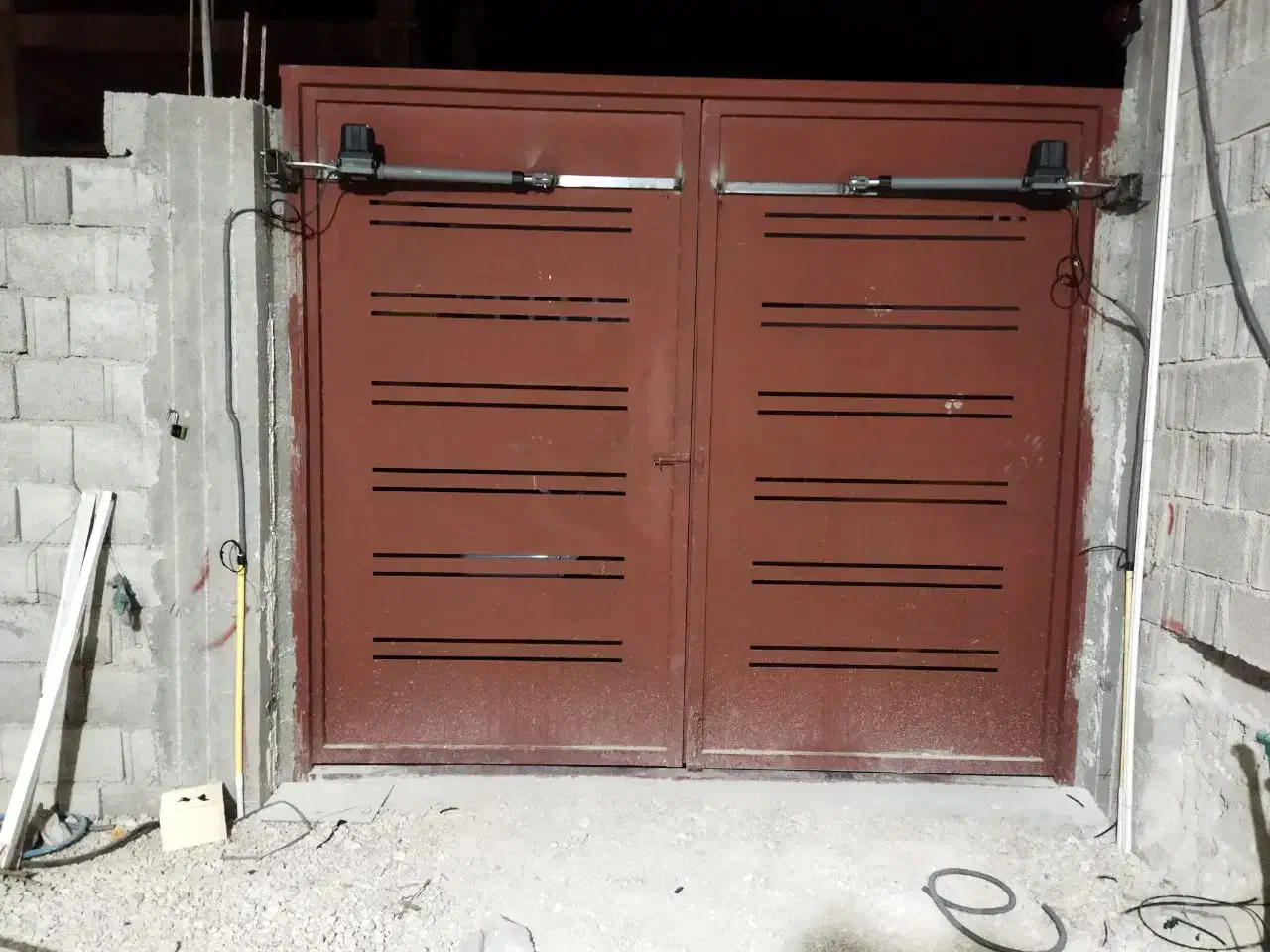 اجرای درب برقی . جک بازویی|خدمات پیشه و مهارت|خورموج, |دیوار