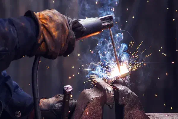 جوشکار ماهر CO2|استخدام صنعتی، فنی، مهندسی|کرمانشاه, |دیوار