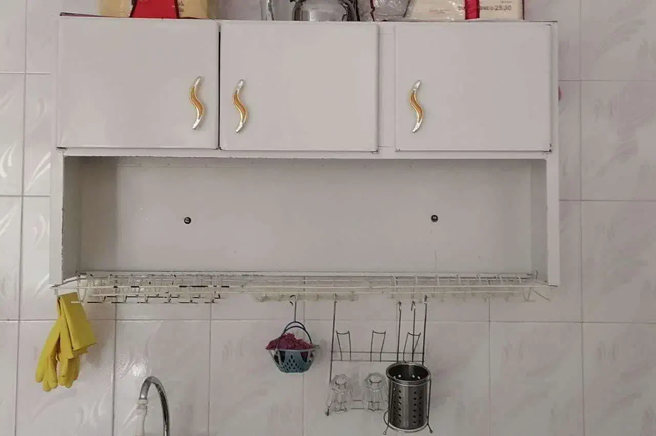 آبچکان|آبچکان و نظمدهنده ظروف|گیان, |دیوار