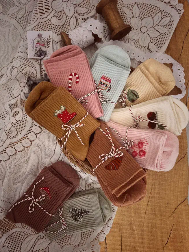 جوراب وارداتی گلدوزی|لباس|قم, یزدان‌شهر|دیوار