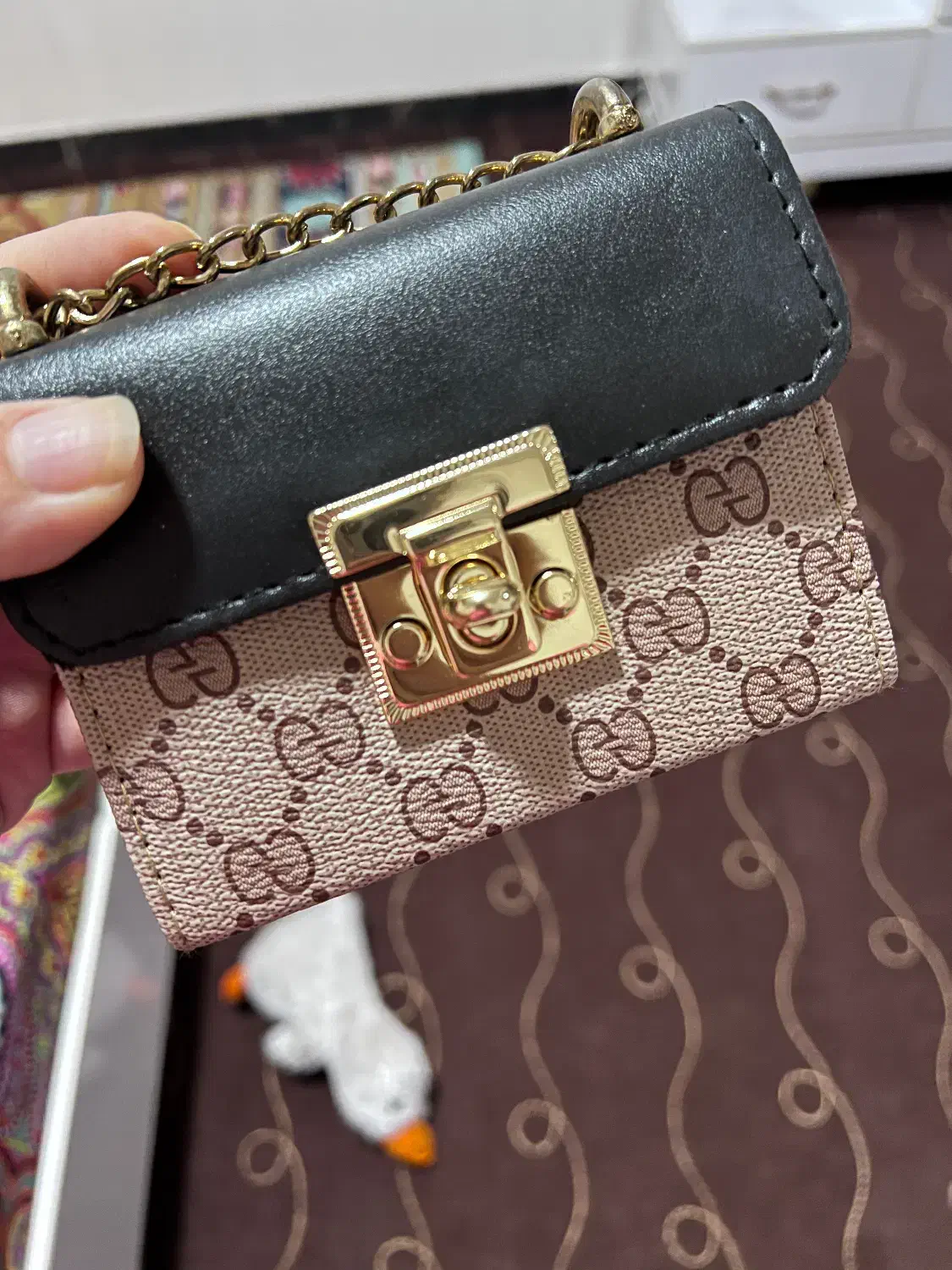 کیف وکفش طرح گوچی|کیف، کفش، کمربند|ساری, |دیوار