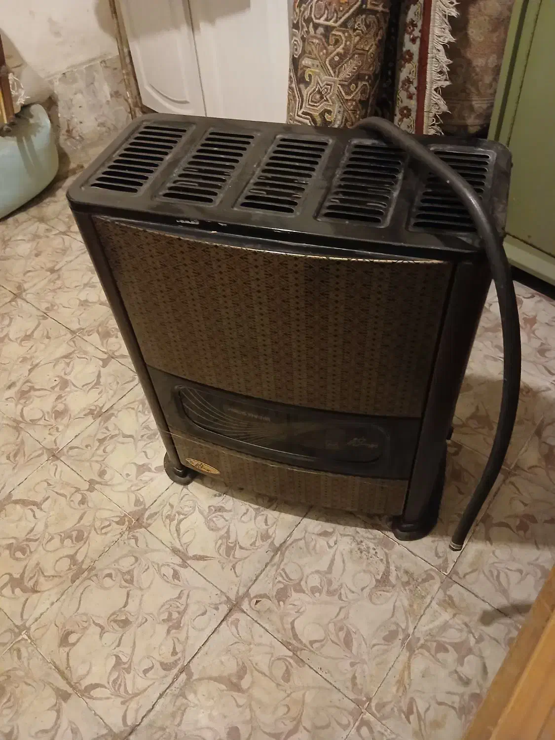 بخاری گازی پاس خزر سالم و پا به کار|بخاری، هیتر، شومینه|ارومیه, |دیوار