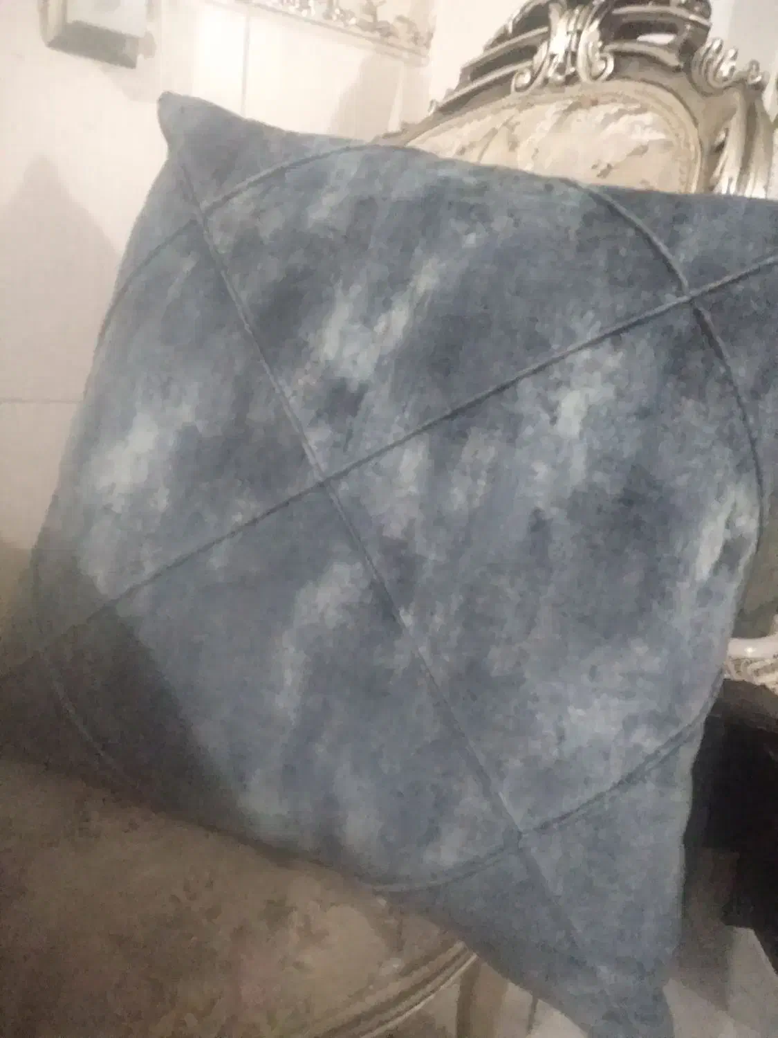 پشتی مبل|پشتی|رشت, احمد گوراب|دیوار